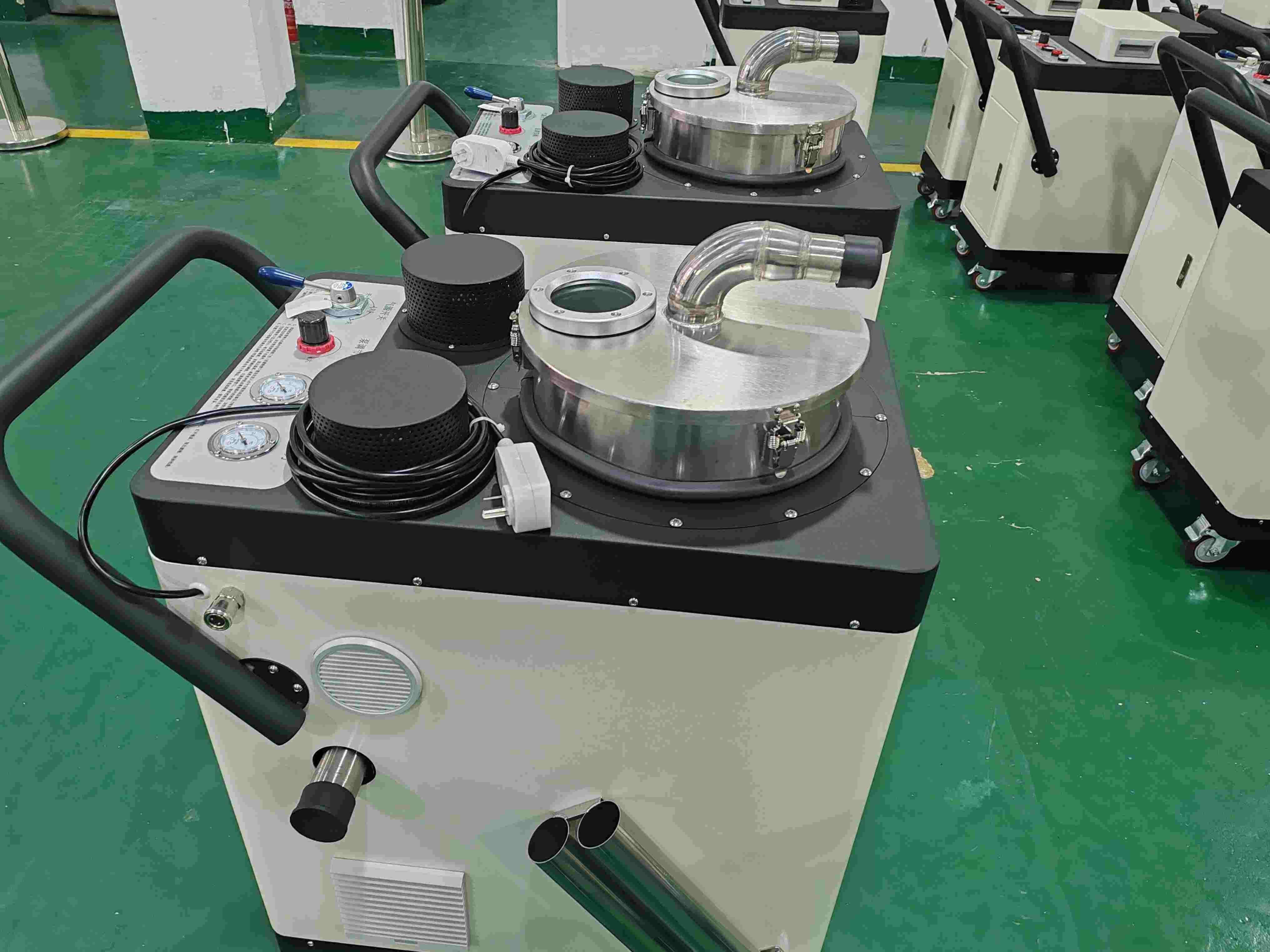 Workshop cleaning machine, cleaning debris from water tanks, floors ...